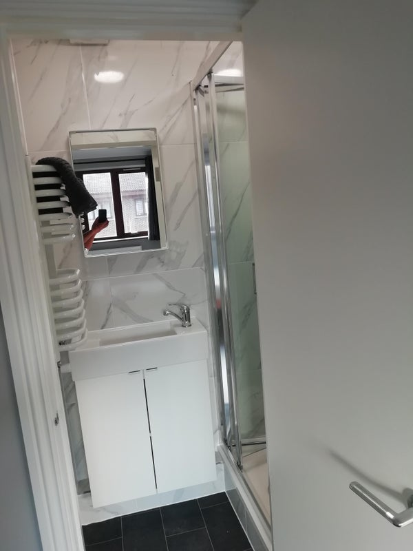 Room Purcell Street in Greater London