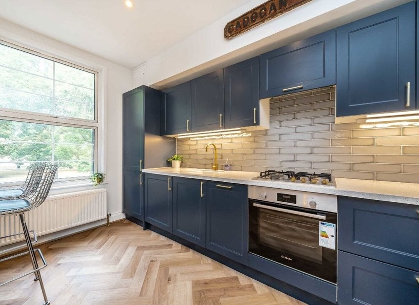 Flat Cadogan Terrace in Greater London