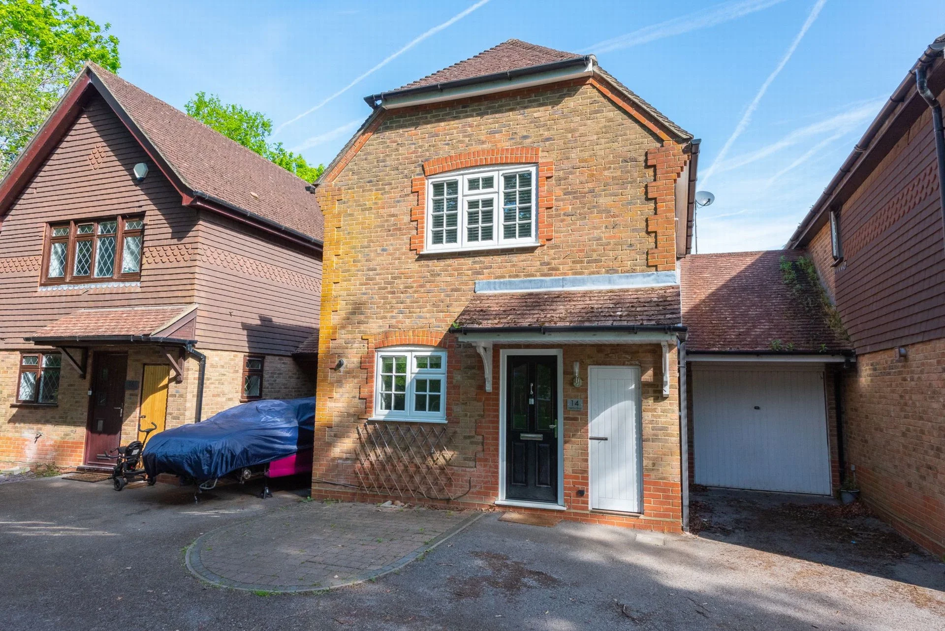 House Herbs End in Rushmoor