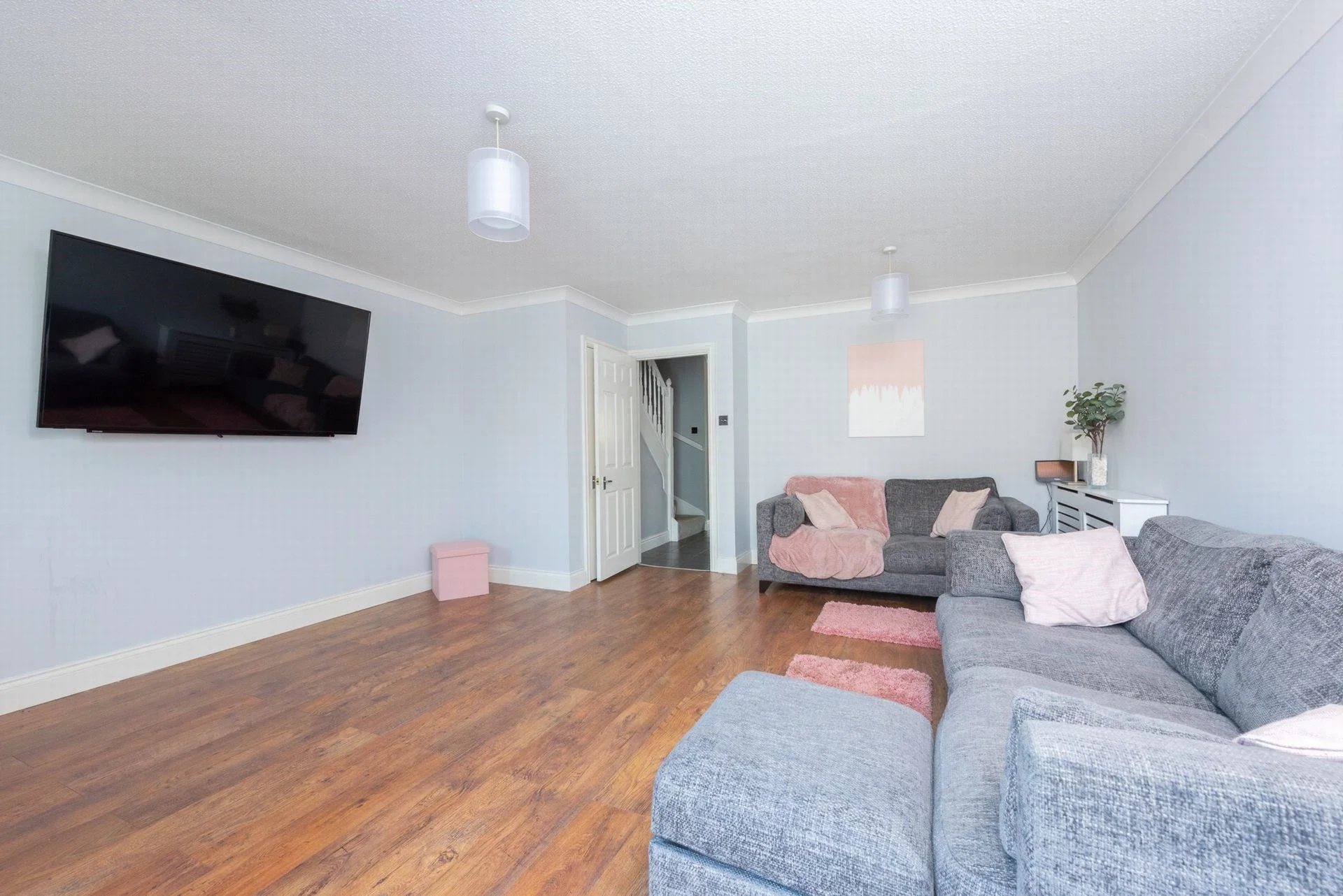 House Herbs End in Rushmoor