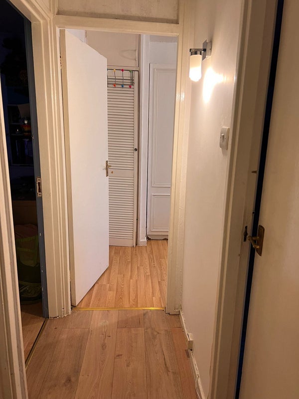 Room Aveline Street in Greater London