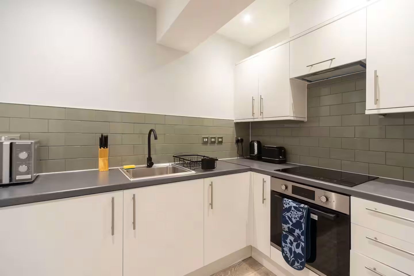Flat Foxberry Road in Greater London