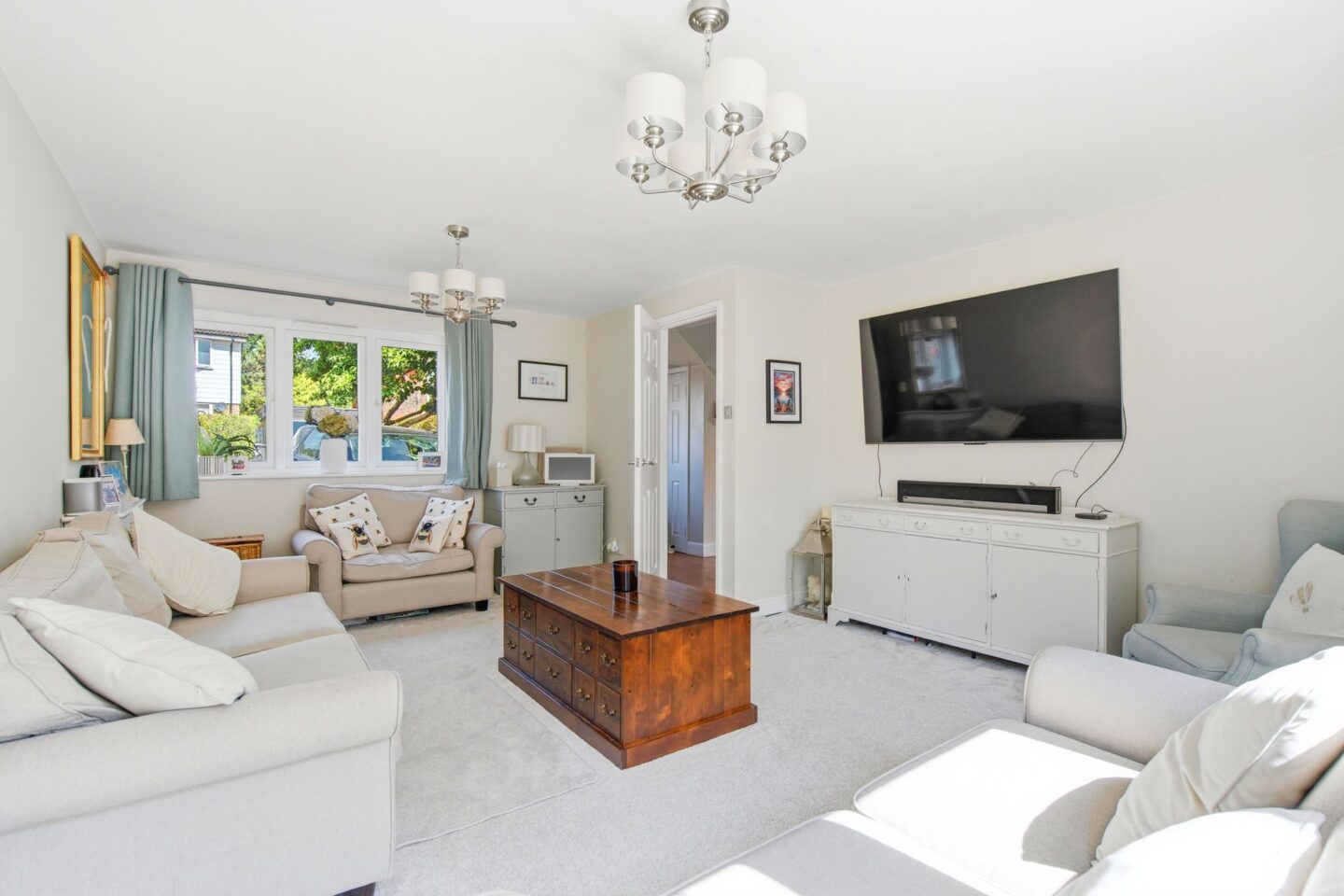 House Cavendish Meads in Sunninghill