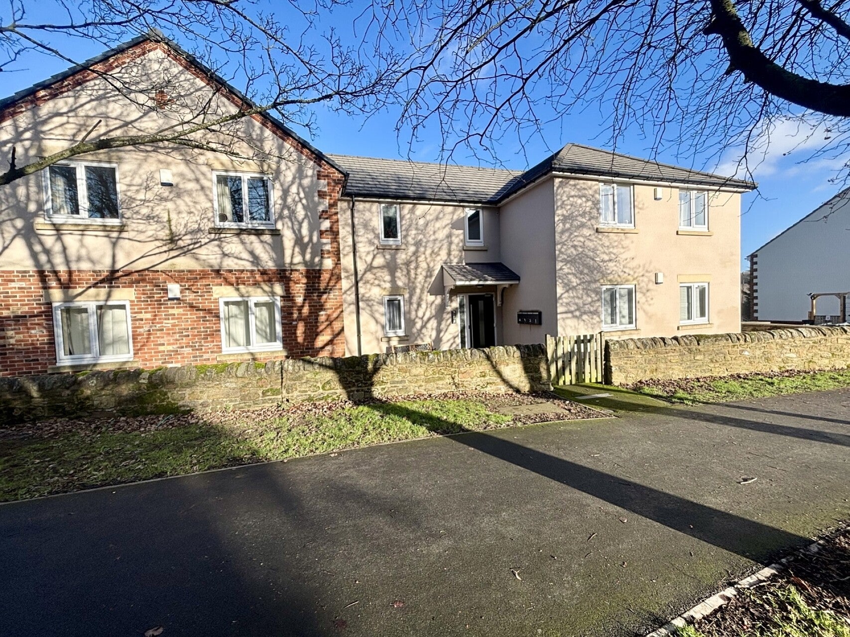 Flat Chesterfield Road in North East Derbyshire