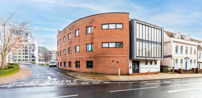 Room Grimwade Street in Ipswich