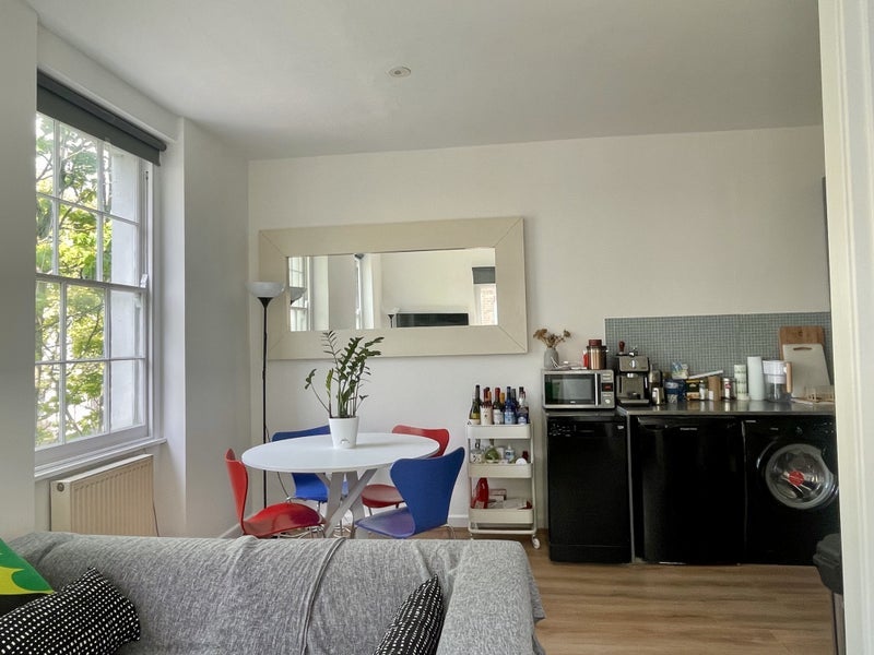 Room Penton Street in Greater London