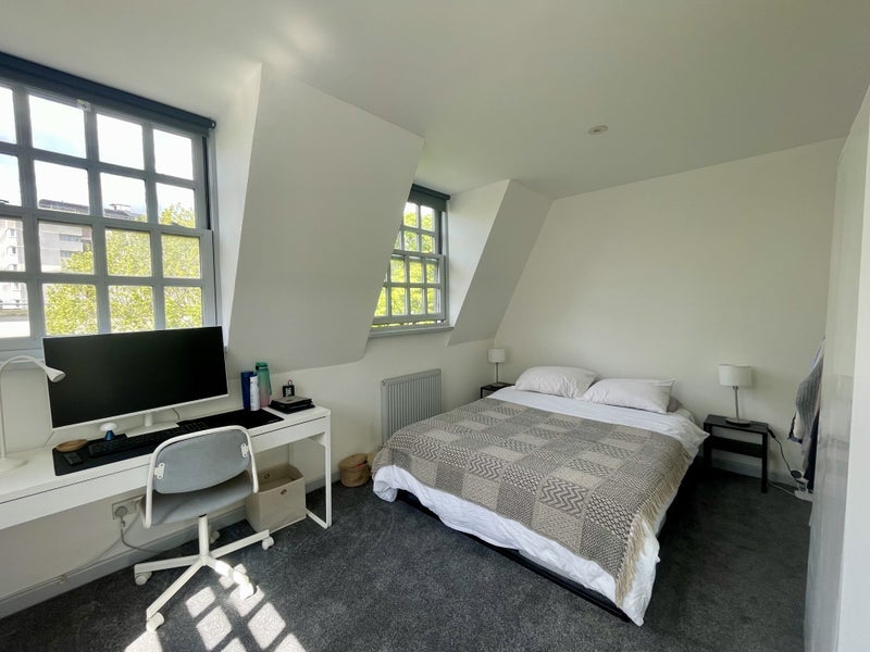 Room Penton Street in Greater London