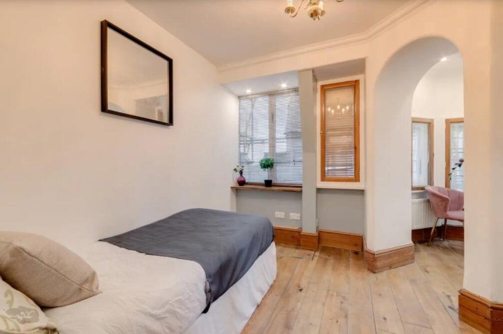 Flat Cockspur Street in London