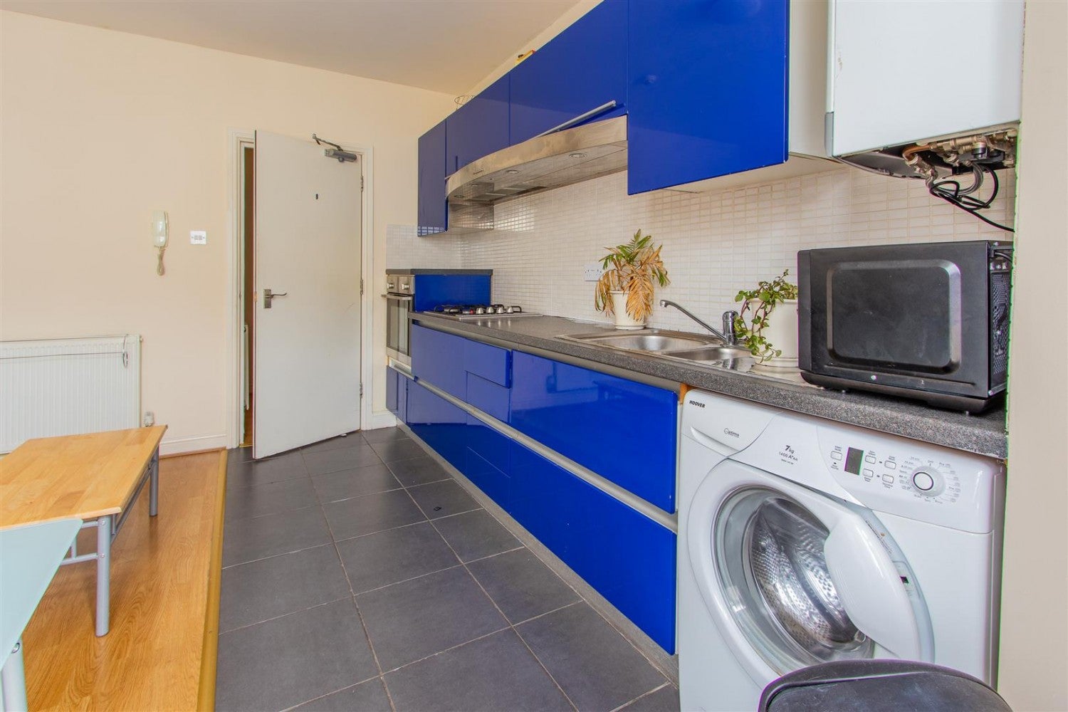 Flat Northcote Street in Cardiff
