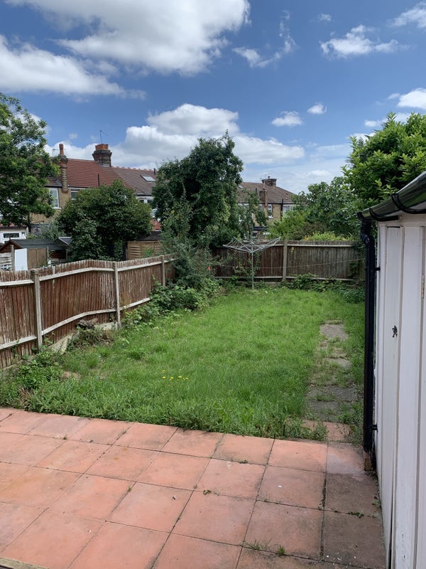 Room Princes Avenue in Greater London