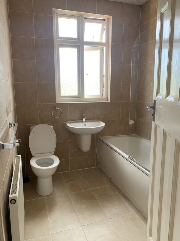 Room Princes Avenue in Greater London
