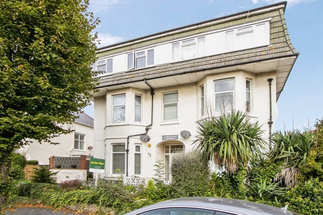 Flat Argyll Road in Bournemouth
