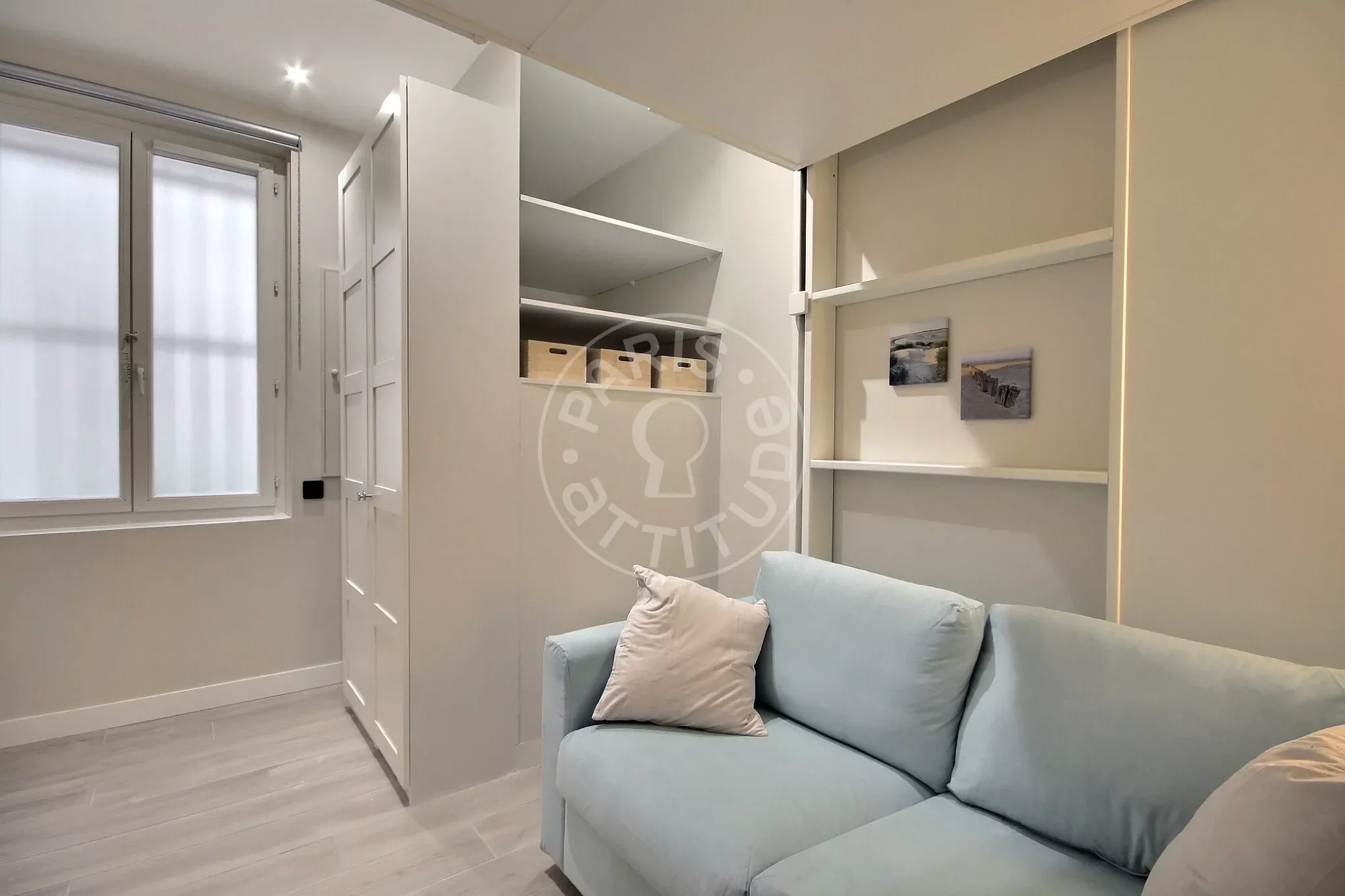 Appartement Impasse de Lévis à Paris