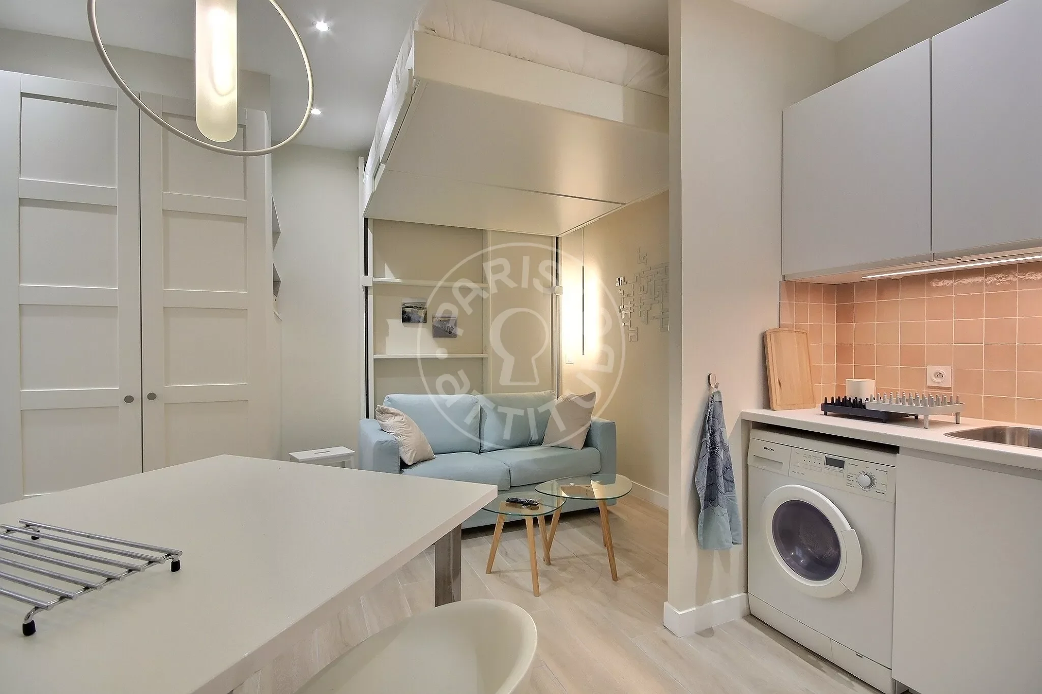Appartement Impasse de Lévis à Paris