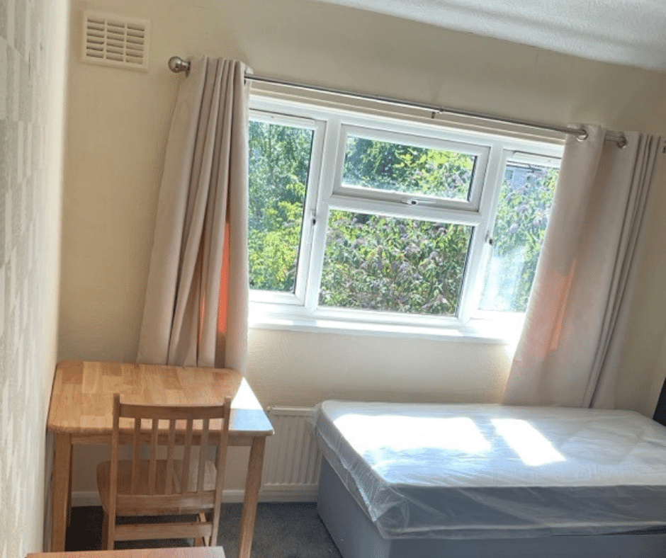 Room Willington Street in Maidstone