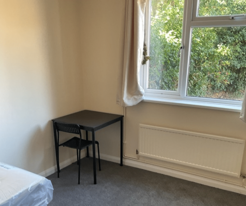 Room Willington Street in Maidstone