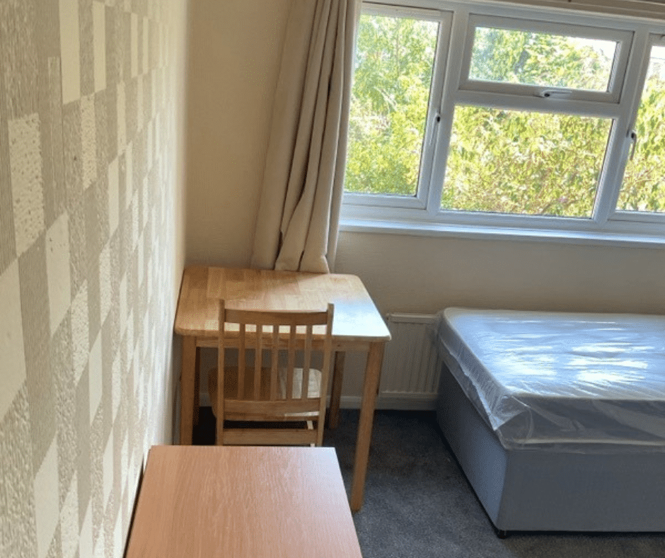 Room Willington Street in Maidstone