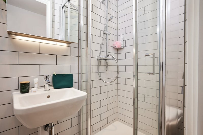 Room Loampit Vale in Greater London