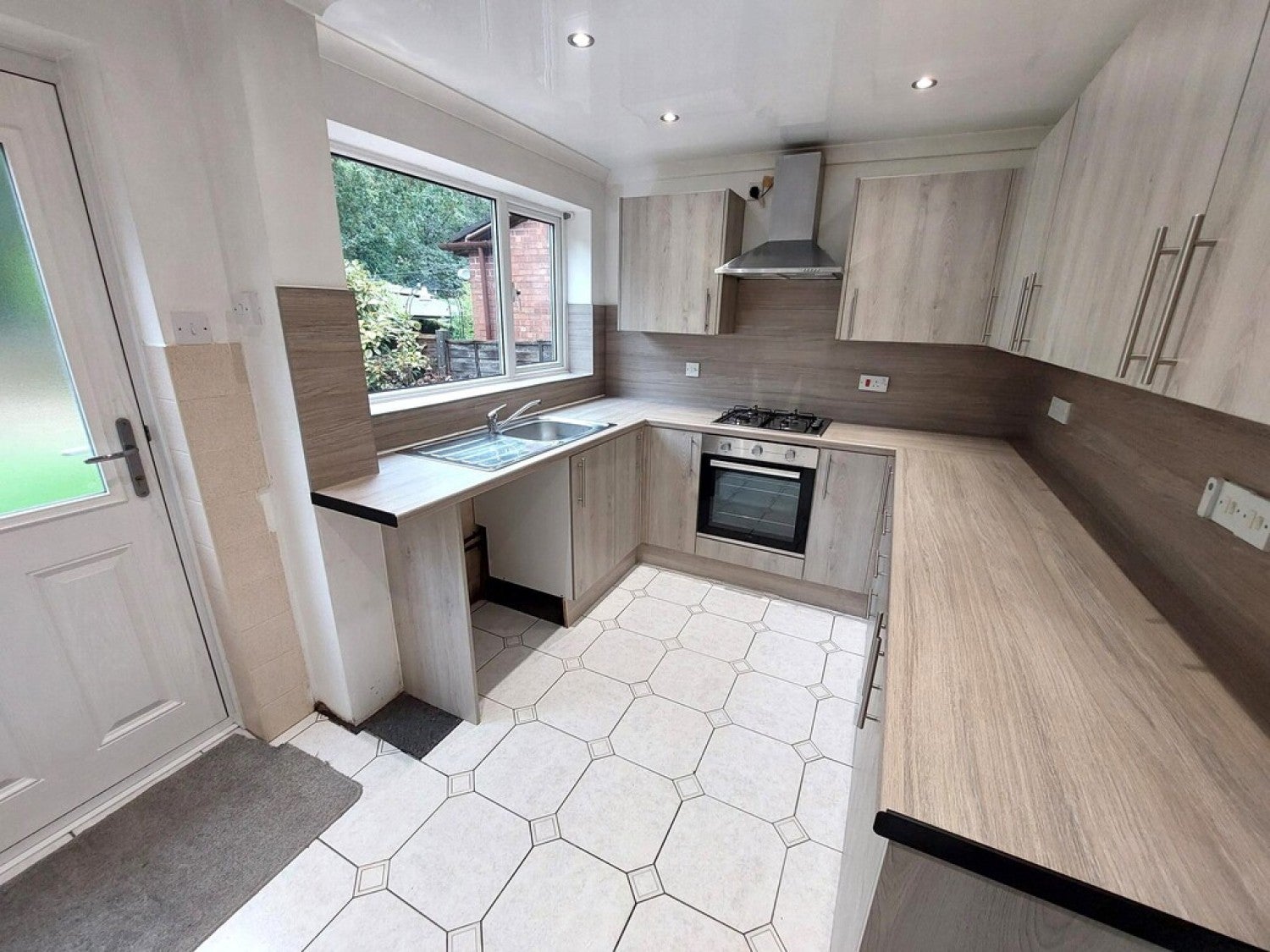 House Newlyn Drive in Ashton-in-Makerfield