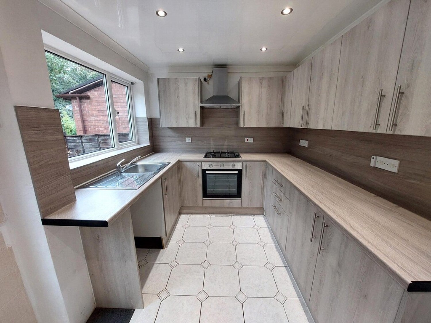 House Newlyn Drive in Ashton-in-Makerfield