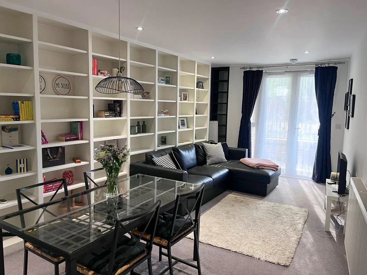 Flat Brickfield Road in Greater London
