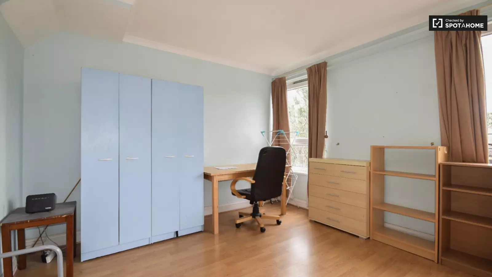 Flat Allen Road in Greater London
