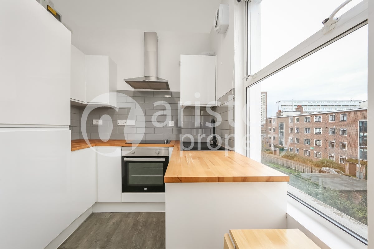 Flat Fonthill Road in Greater London