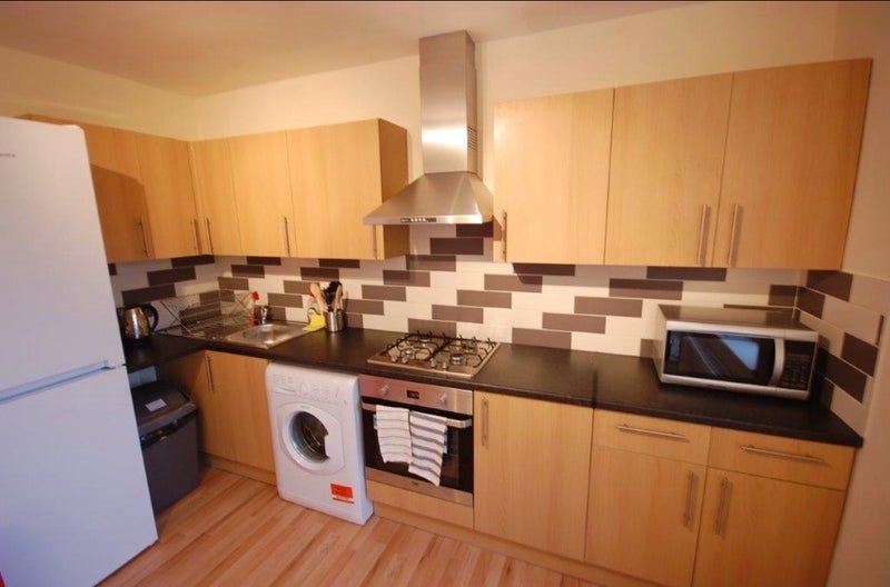 Room Princes Way in Greater London