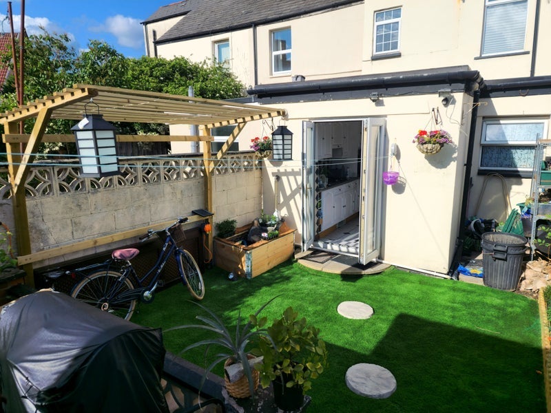 Room Rhymney Street in Cardiff