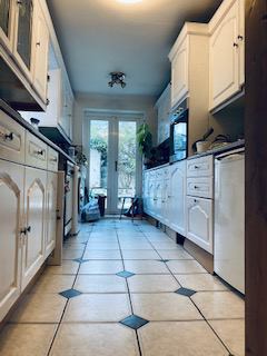 Room Rhymney Street in Cardiff