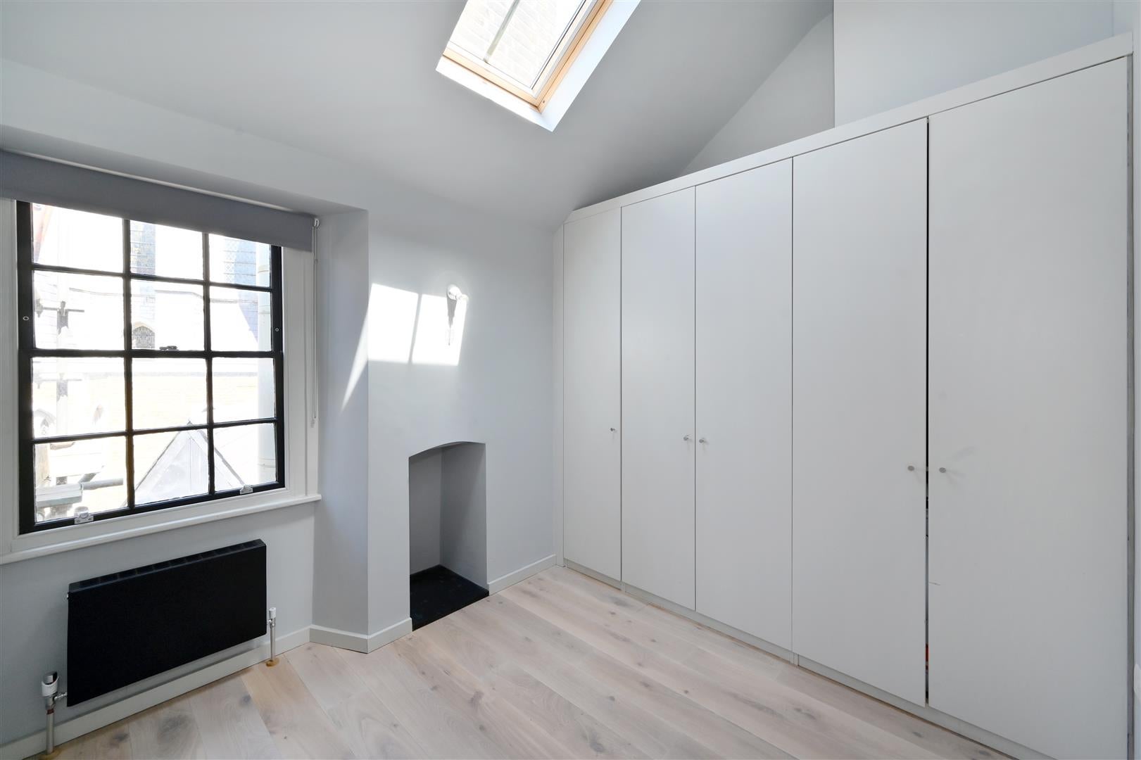Flat George Street in London