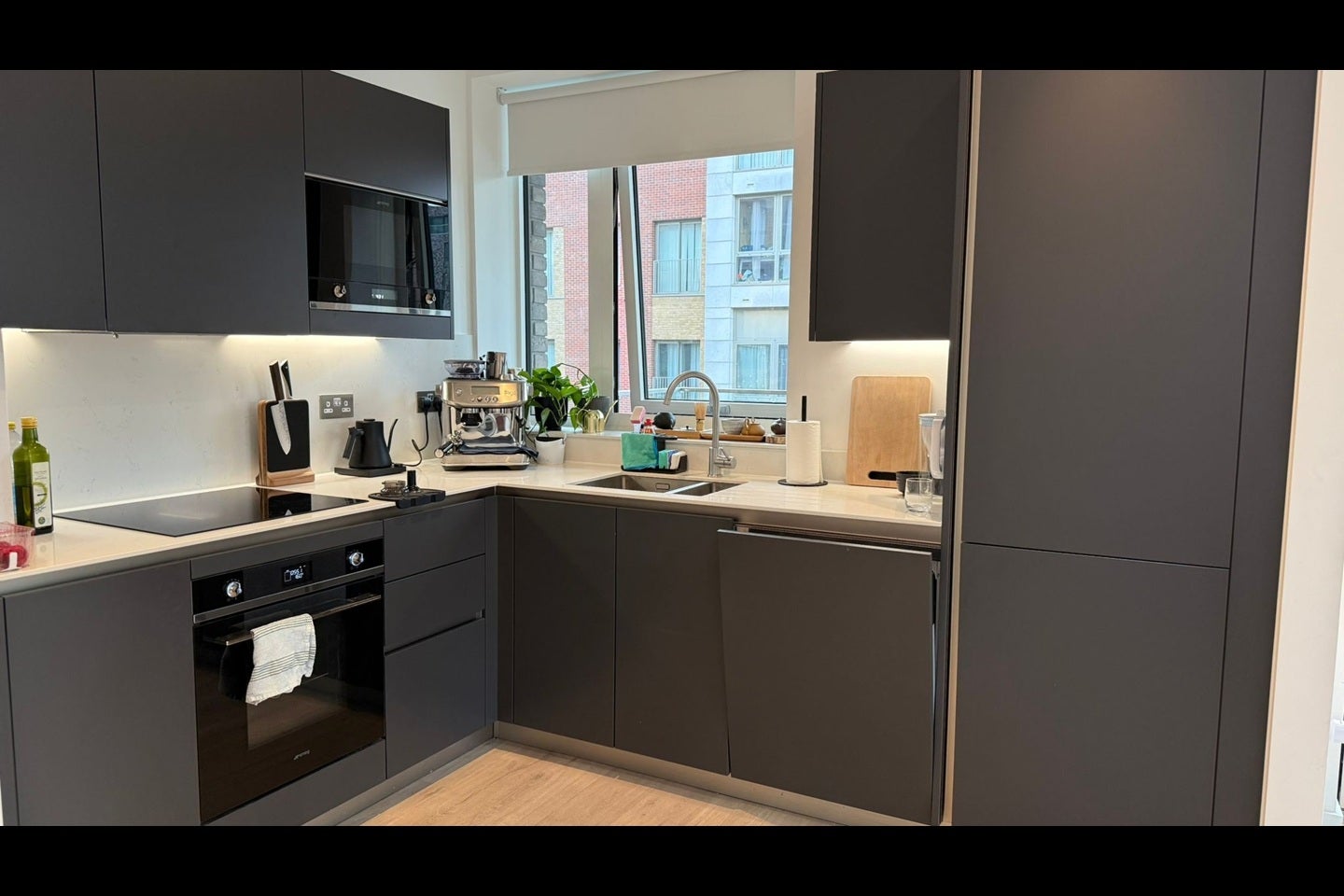 Flat Scrimgoeur Place in Greater London