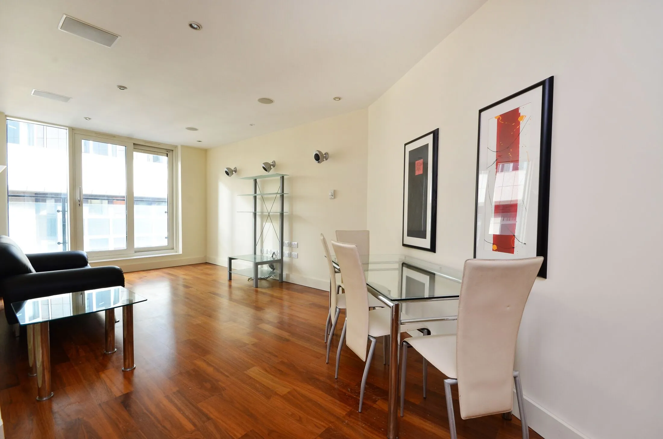 Flat Praed Street in City of Westminster