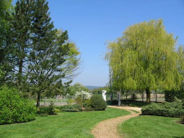 Chambre Route des Laires à Parigné-l'Évêque