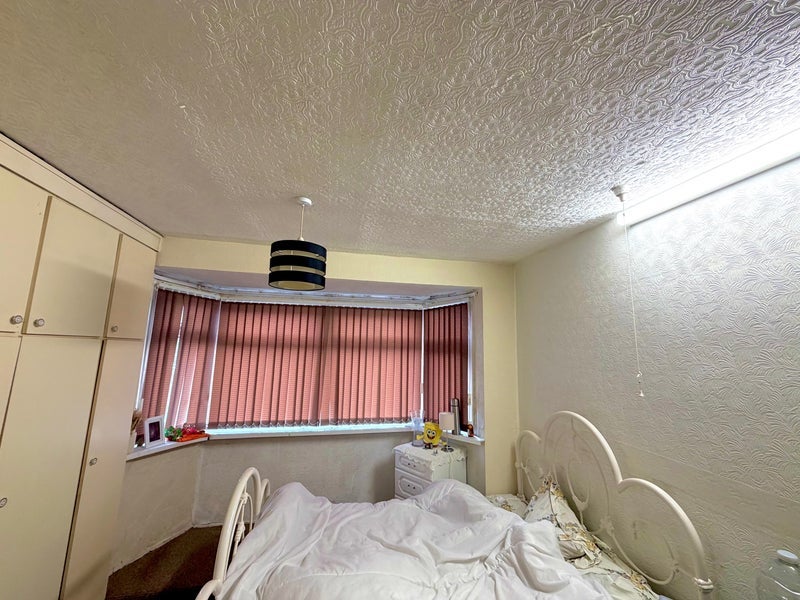 Room Kirkstall Hill in Leeds