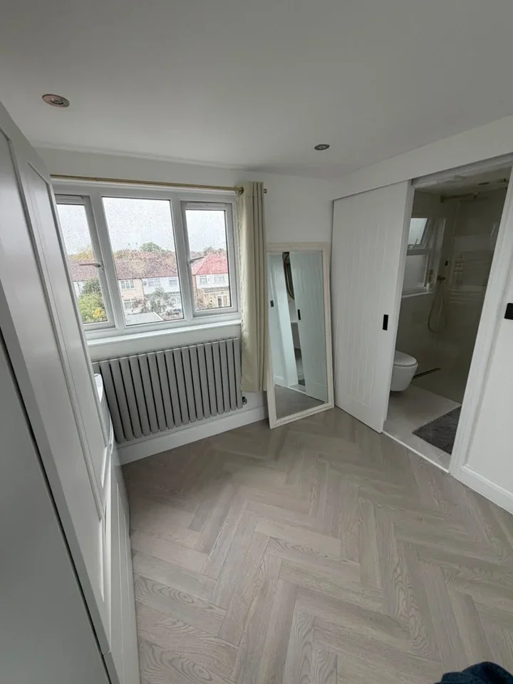Room New Park Avenue in Greater London