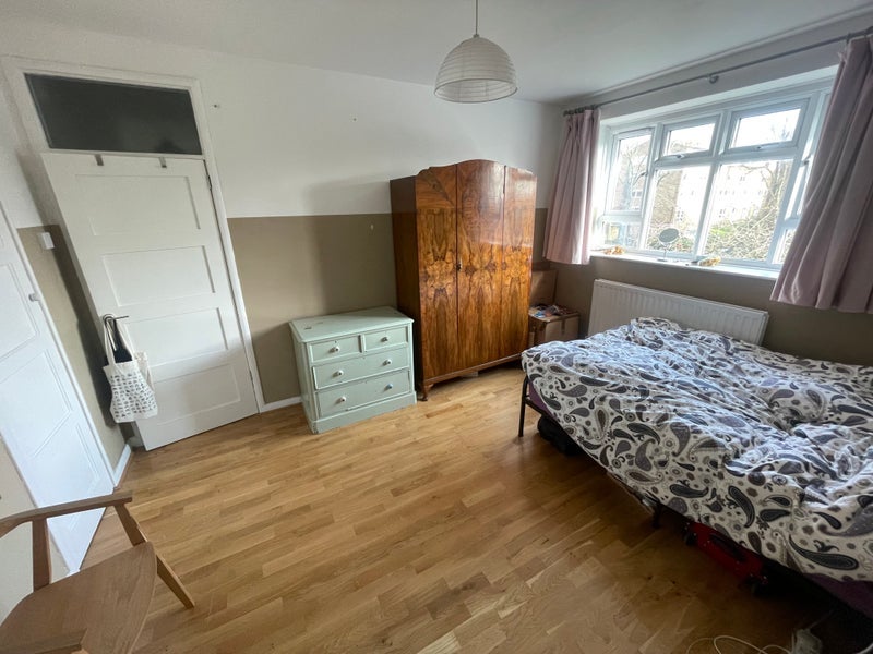 Room Lewisham Hill in Greater London