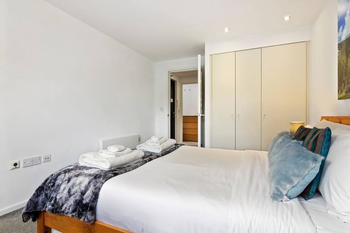 Room Hornsey Road in Greater London