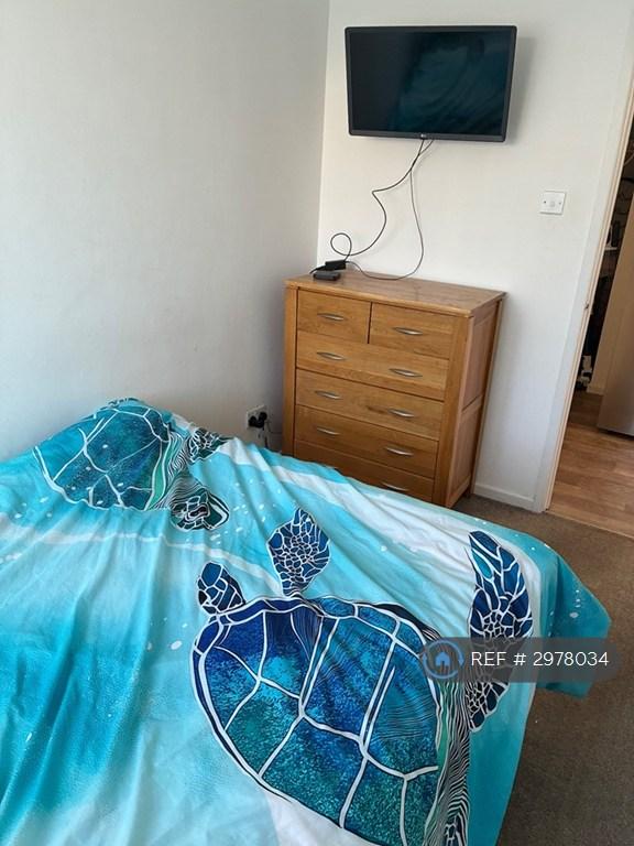 Room Lansdown Road in Cheltenham