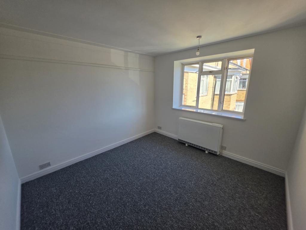 Flat Cherry Garden Avenue in Folkestone and Hythe District