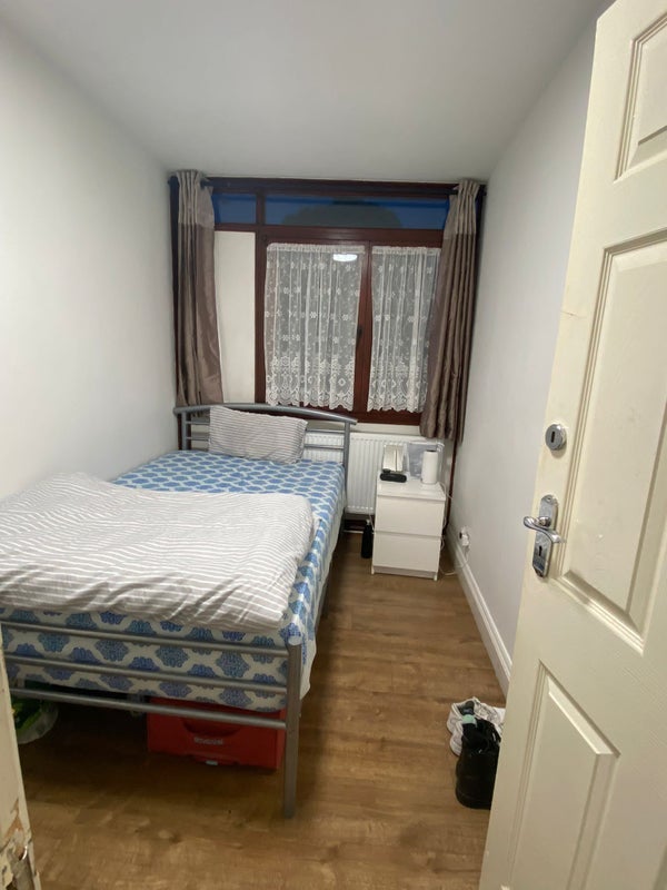 Room Seyssel Street in Greater London