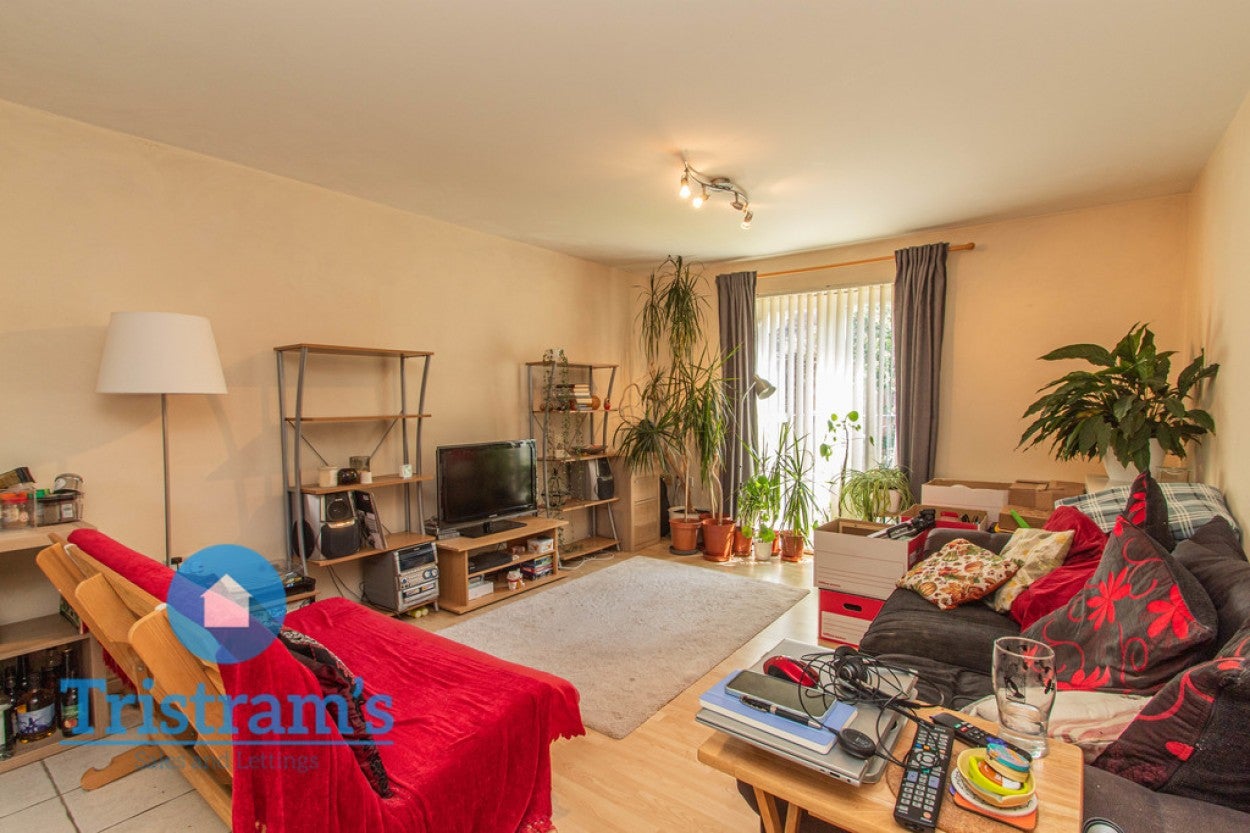 Flat Caxton Road in Nottingham