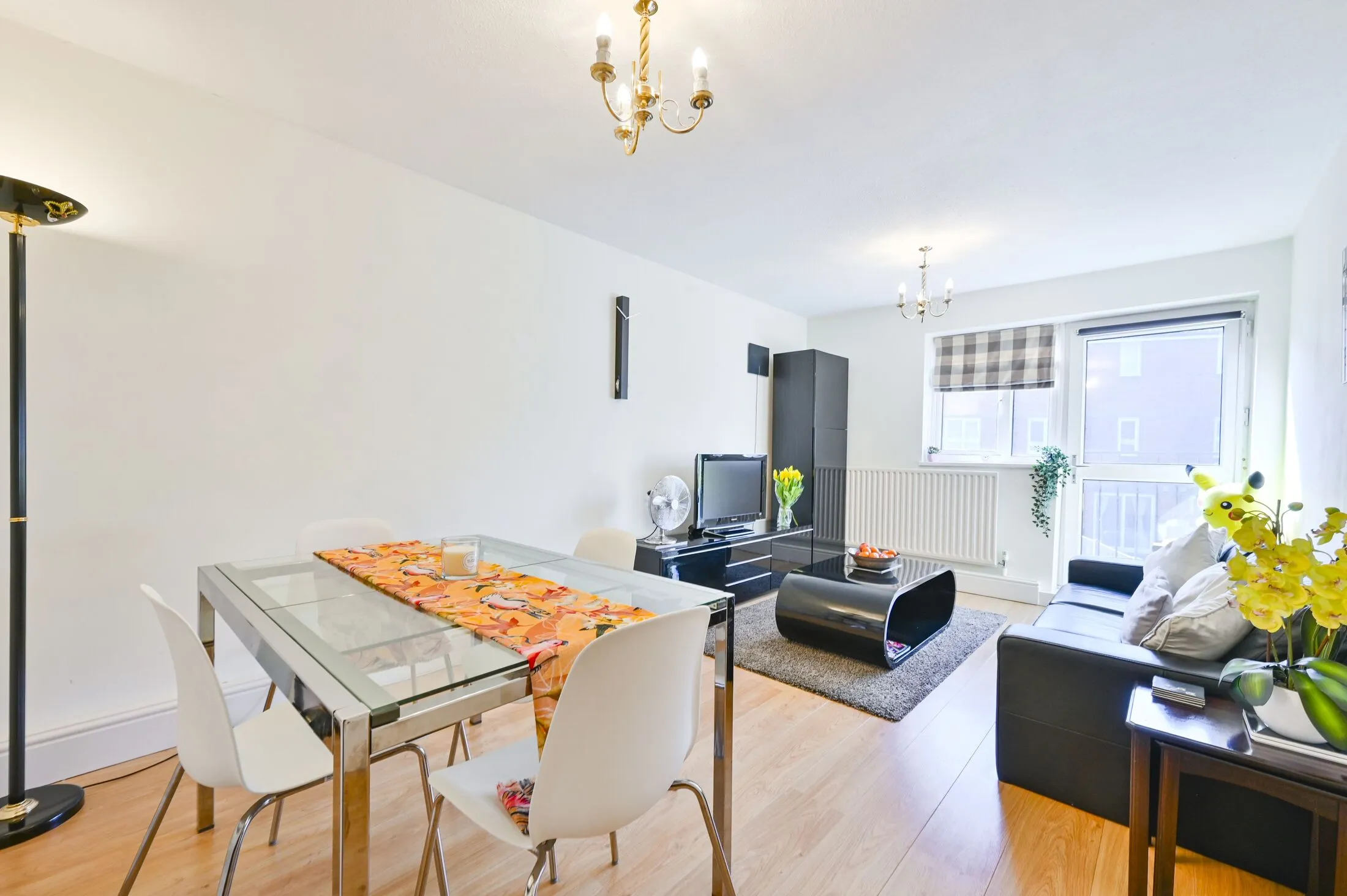 Flat Conistone Way in Greater London