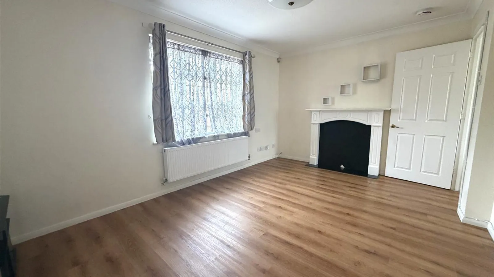 House Harcastle Close in Greater London