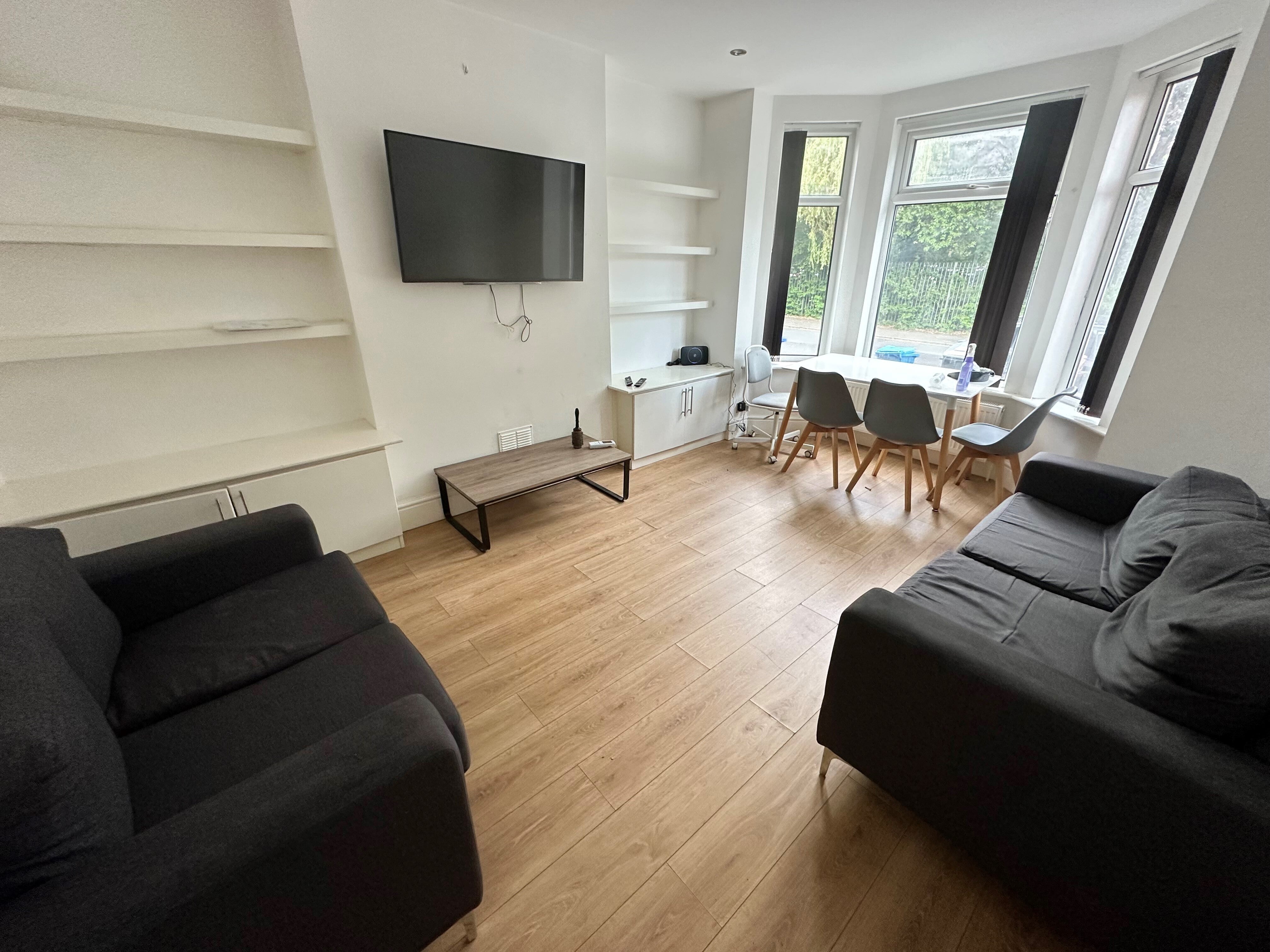 Flat Acomb Street in Manchester