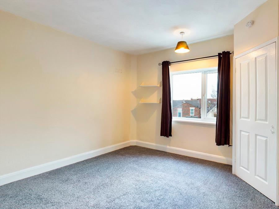 Flat Hewett Road in Portsmouth
