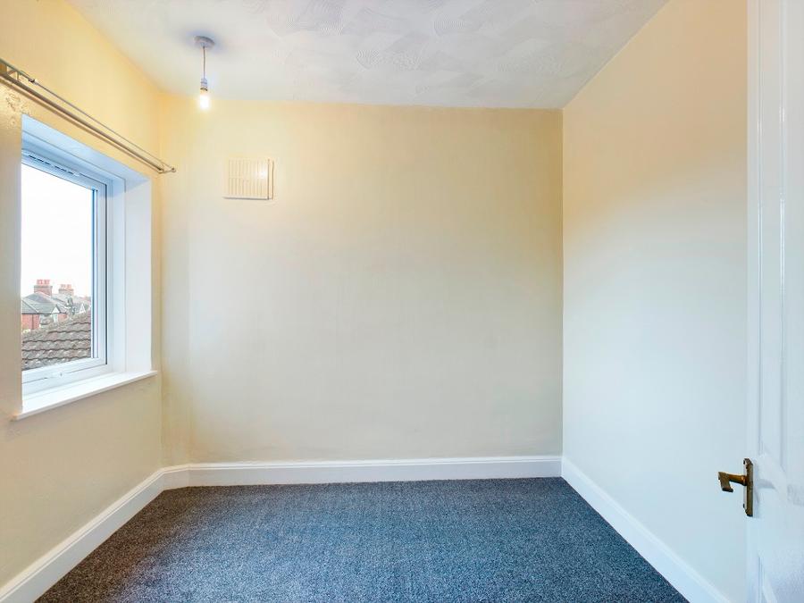 Flat Hewett Road in Portsmouth