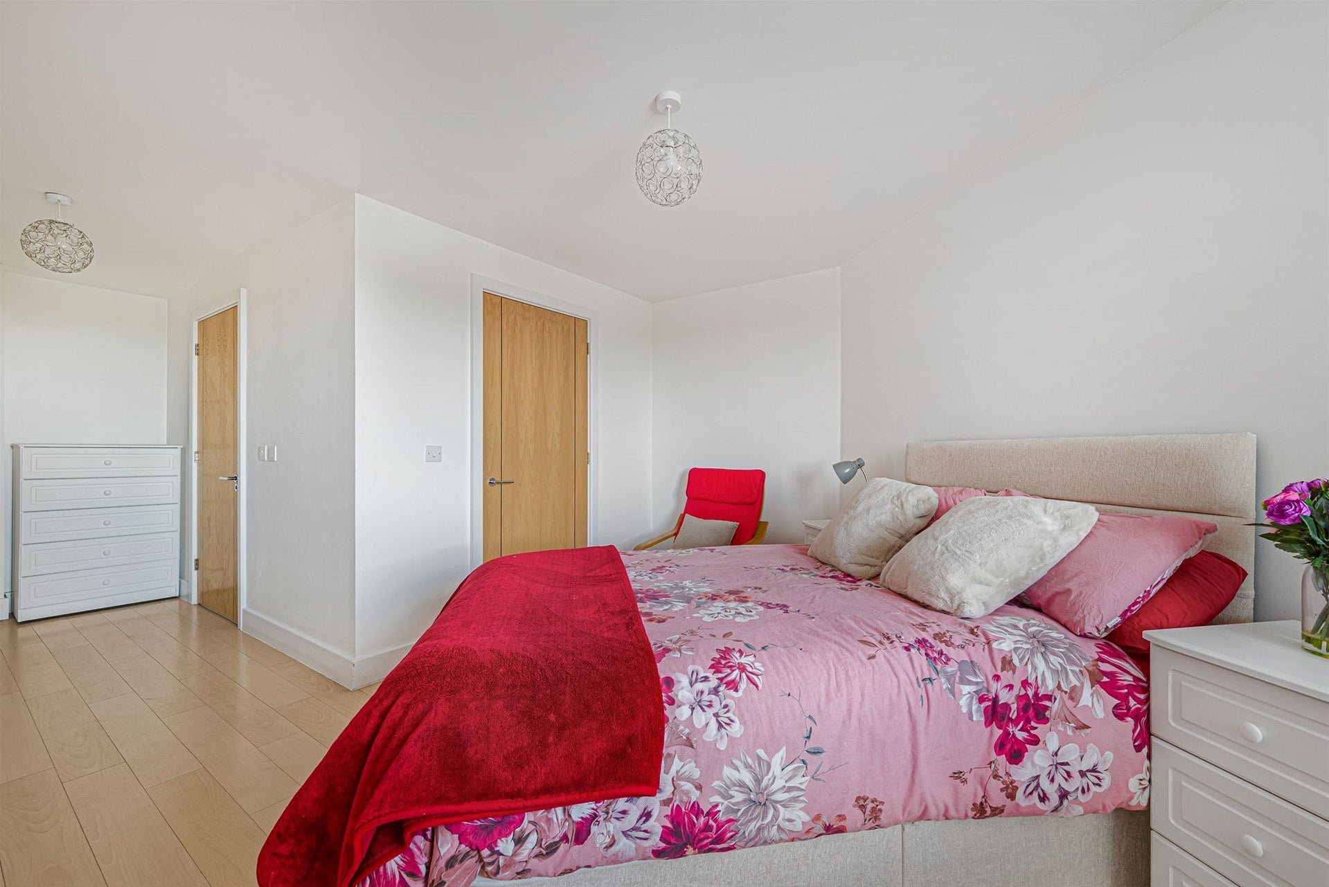 Flat Sidcup Hill in Greater London