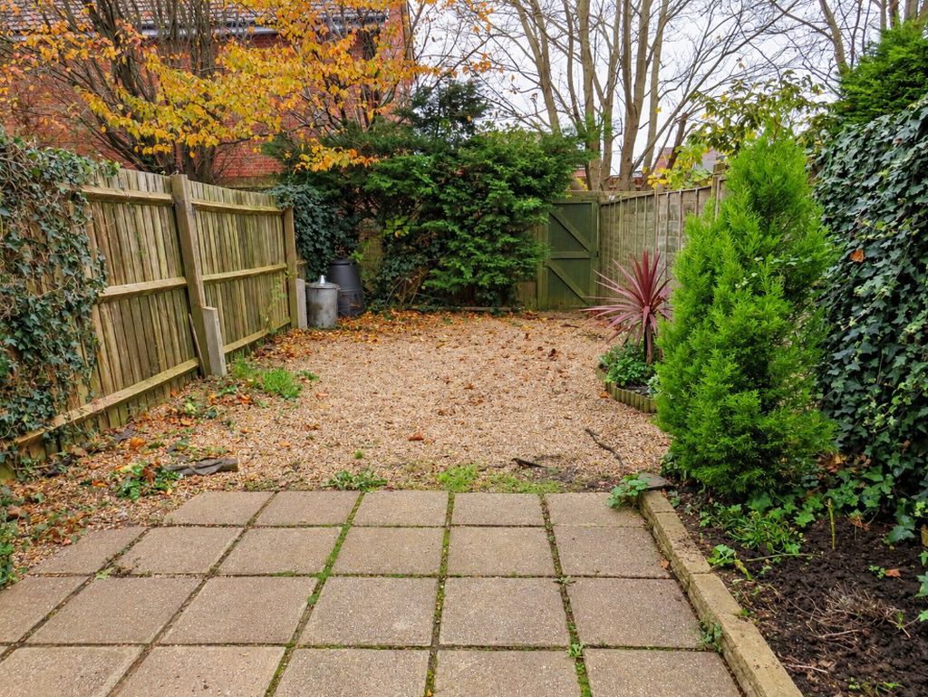 Flat Windmill Court in Chichester