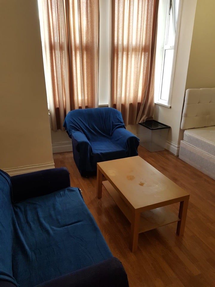 Flat Francis Road in Greater London